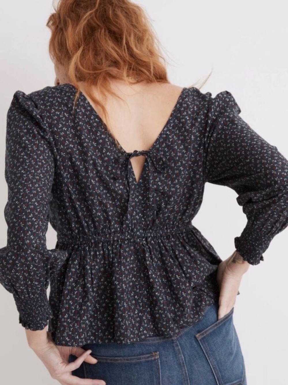 Madewell Navy Floral V-Neck Smocked Peplum waist Blouse xxs